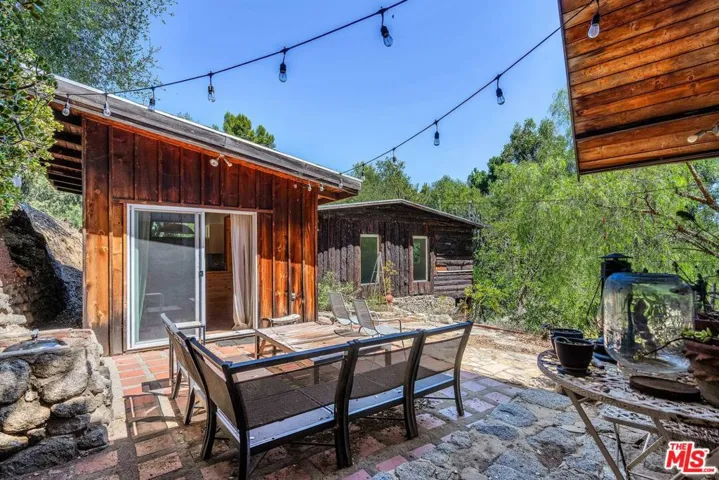 2519 Horse Shoe Canyon Road, Los Angeles, California 90046 — photo 4