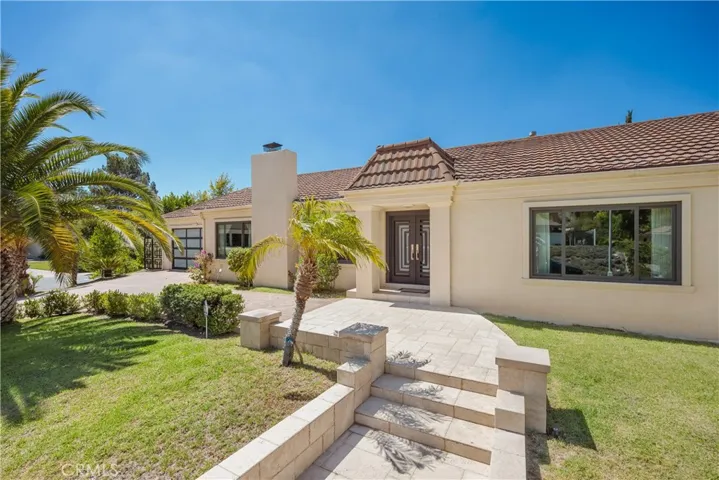 3851 Karen Lynn Drive, Glendale, California 91206 — photo 4