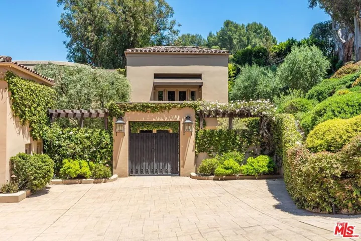 14701 Mulholland Drive, Los Angeles, California 90077 — photo 4