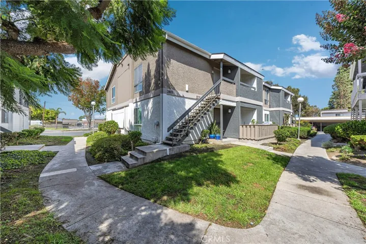 2801 S Fairview, Santa Ana, California 92704 — photo 4