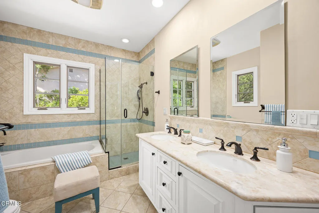 Upstairs Full Bath