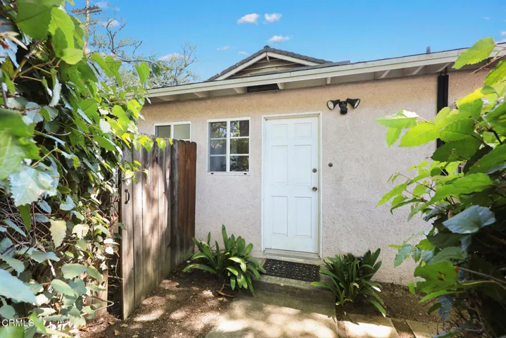 Side-Door Entrance