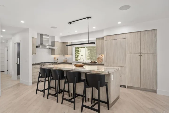 141 W Leucadia Blvd, Encinitas, California 92024 — photo 5
