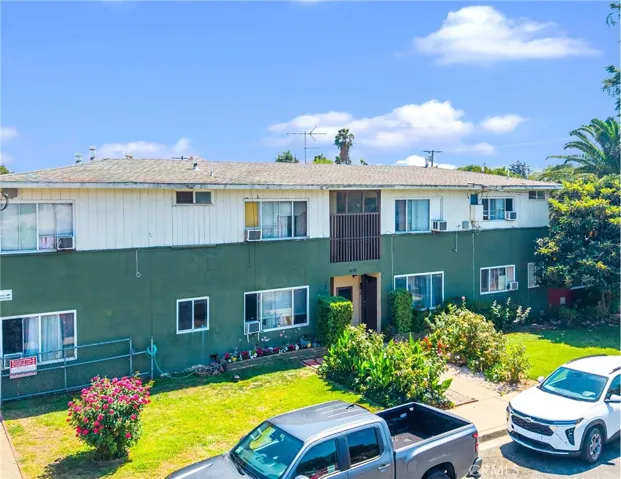 1072 W Wilson Street, Pomona, California 91768 — photo 5
