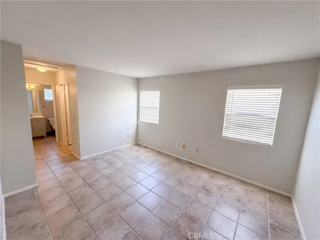 961 Verona, San Jacinto, California 92583 — photo 4