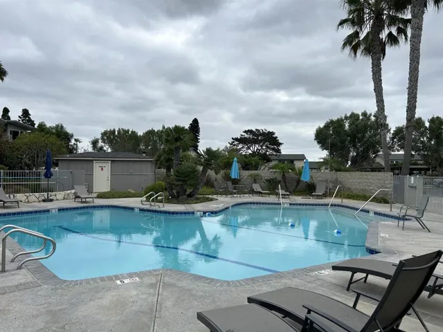 Swimming Pool/Hot Tub/Sauna
