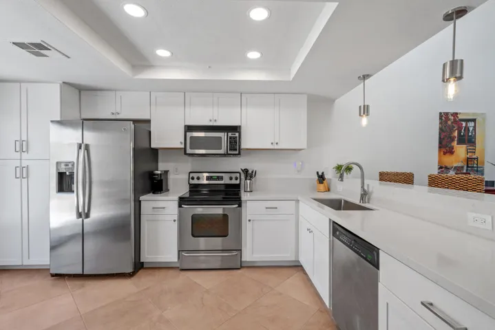76495 Daffodil - Remodeled Kitchen
