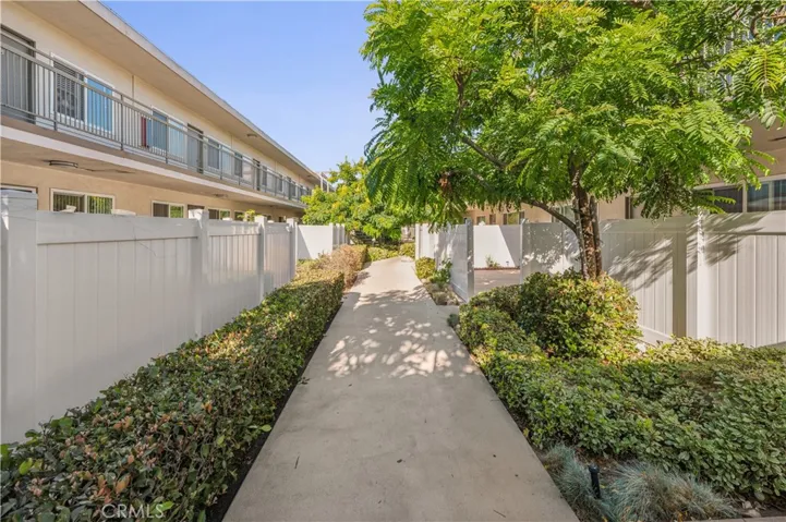 20917 Amie Avenue 11, Torrance, California 90503 — photo 4