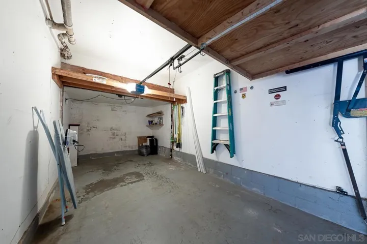 1124 Fresno Street 2, San Diego, California 92110 — photo 5