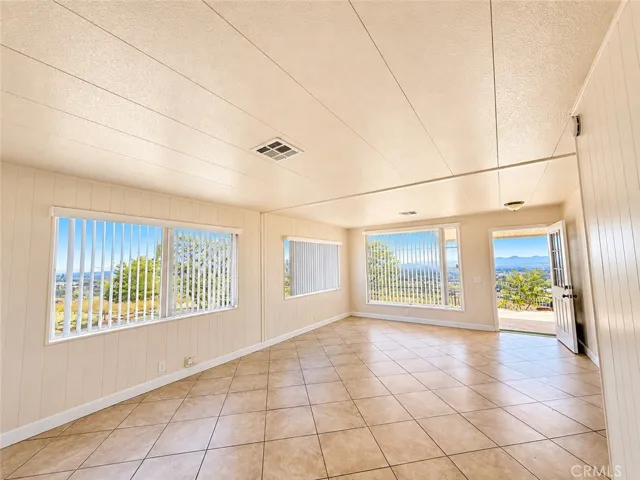 1020 Clayton, Perris, California 92570 — photo 5