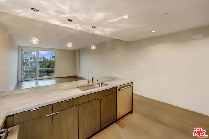 1705 Ocean Avenue 405, Santa Monica, California 90401 — photo 4