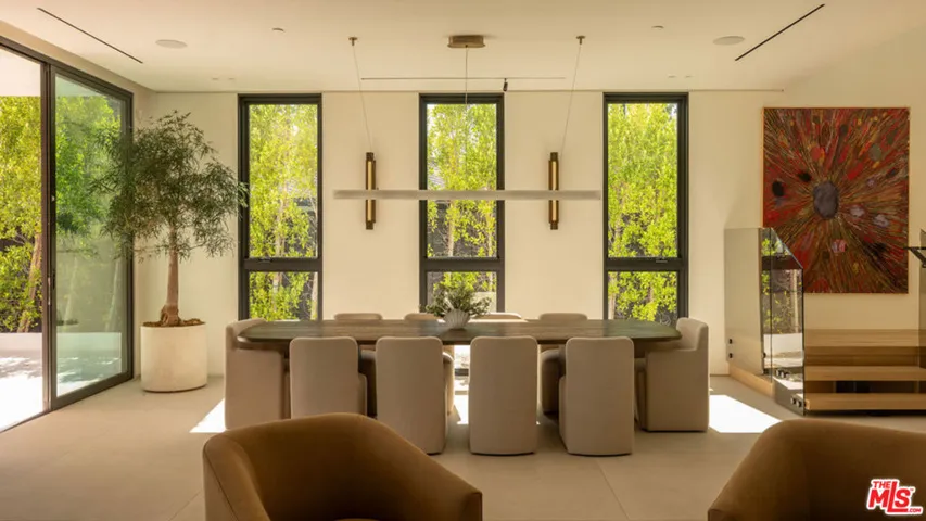 16988 Strawberry Drive, Los Angeles, California 91436 — photo 5