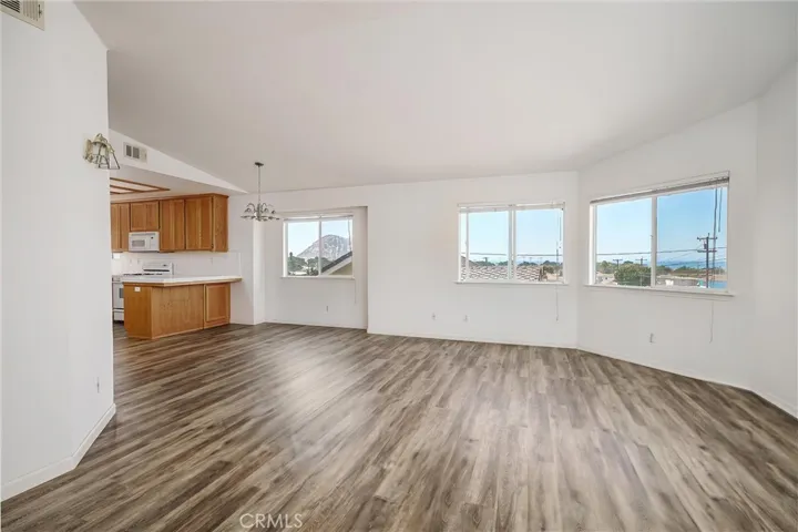 580 Avalon Street, Morro Bay, California 93442 — photo 5