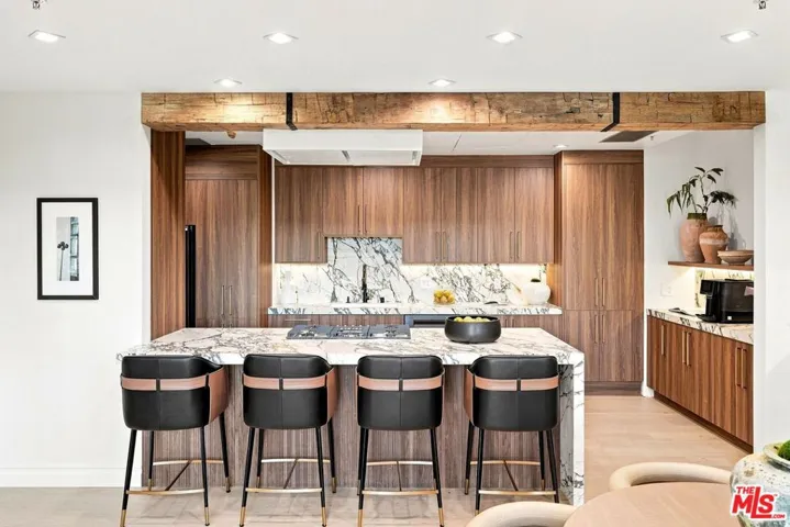 10580 Wilshire Boulevard 36, Los Angeles, California 90024 — photo 4