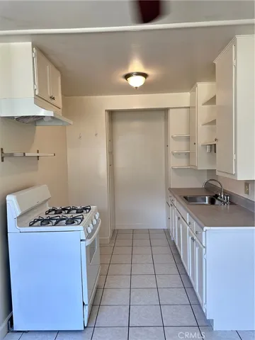 5662 Fountain, Los Angeles, California 90028 — photo 4