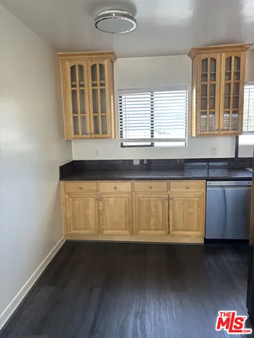 Living to Kitchen