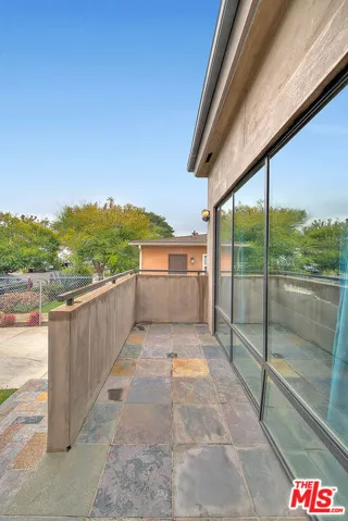 1821 S Sycamore Avenue, Los Angeles, California 90019 — photo 5