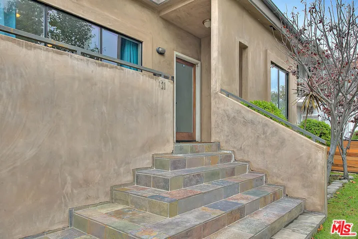 1821 S Sycamore Avenue, Los Angeles, California 90019 — photo 4