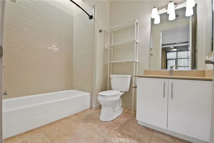 133 The Promenade N 325, Long Beach, California 90802 — photo 4