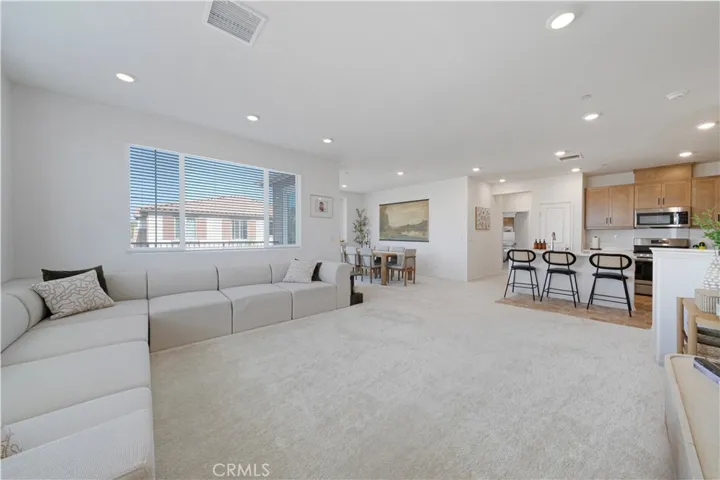 15901 Stresa 7, Fontana, California 92336 — photo 4