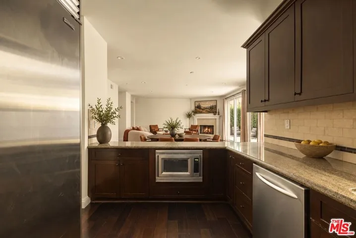 2255 Fox Hills Drive 100, Los Angeles, California 90064 — photo 4