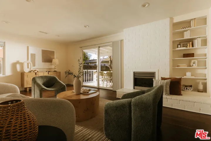 22251 Kittridge Street, Los Angeles, California 91303 — photo 4