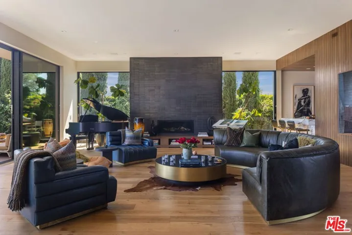 1030 Somera Road, Los Angeles, California 90077 — photo 5