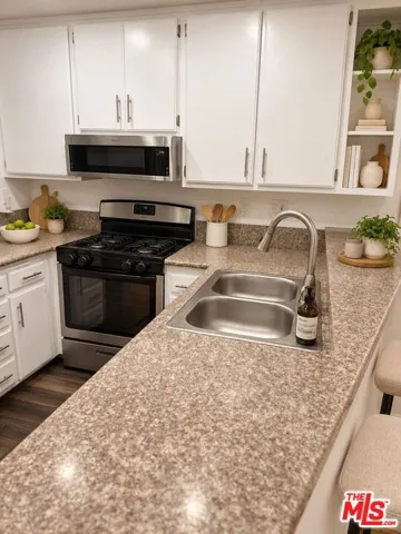 Kitchen (Digitally Rendered)