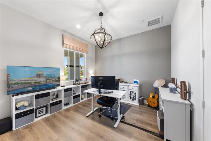 7631 Capstone Court, Riverside, California 92506 — photo 5