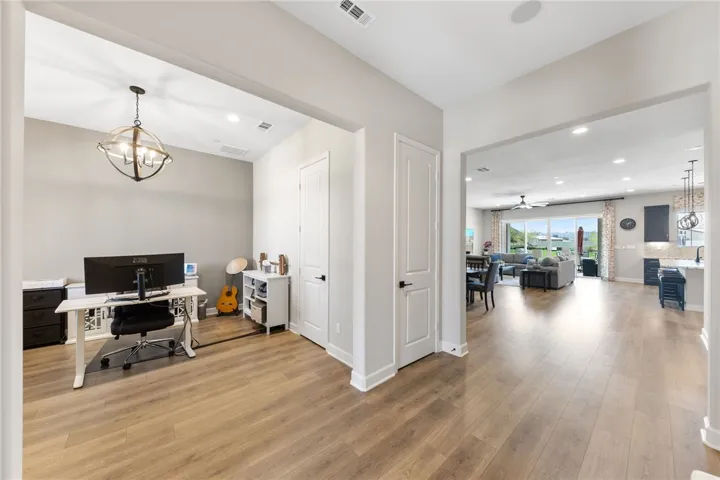 7631 Capstone Court, Riverside, California 92506 — photo 4
