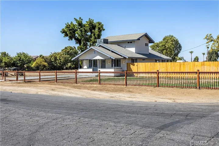 1700 Lotus Lane, Bakersfield, California 93307 — photo 4