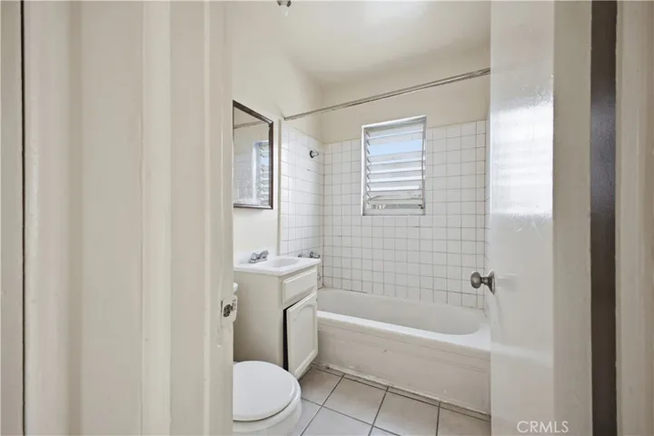 5914 S Hoover, Los Angeles, California 90044 — photo 4