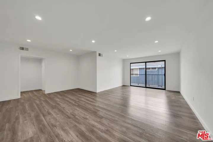 Large Living Room