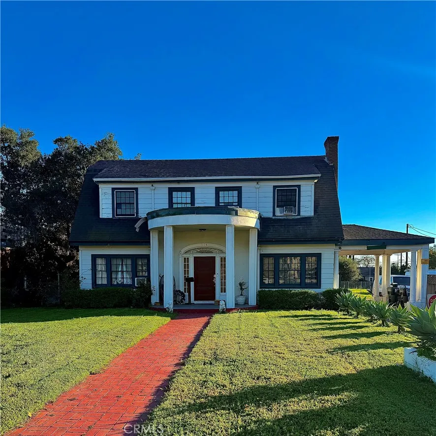 534 E Foothill Blvd