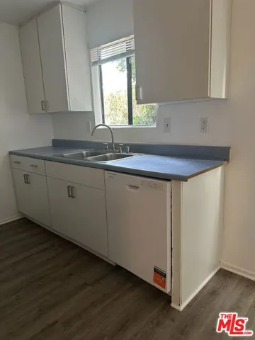710 Crenshaw Boulevard 106, Los Angeles, California 90005 — photo 4