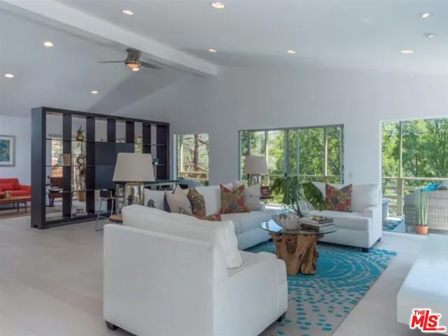 838 N Las Casas Avenue, Los Angeles, California 90272 — photo 5