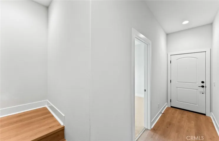 100 Pickwick Lane, Burbank, California 91506 — photo 4
