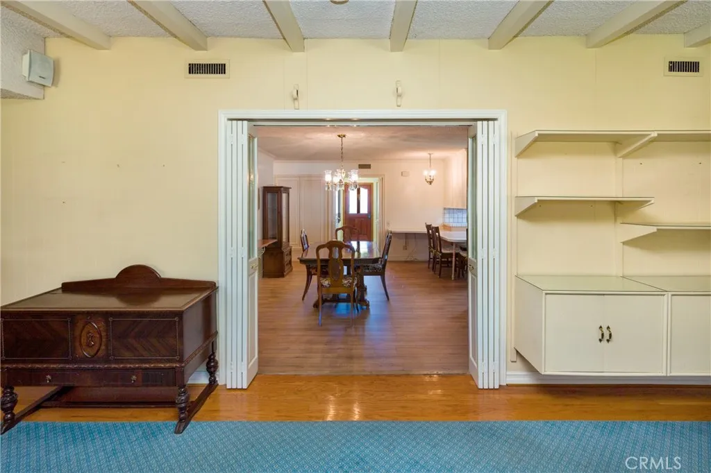Family Room to Dining Room Family Room to Dining Room