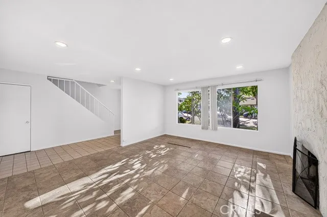 160 Greentree Ln, La Habra, California 90631 — photo 4