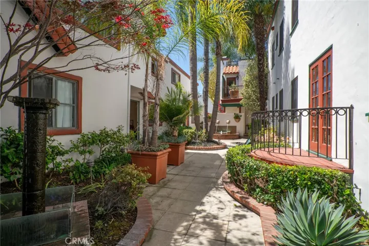 807 Roswell Avenue, Long Beach, California 90804 — photo 5