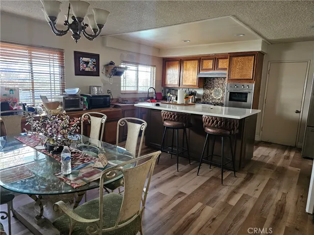7349 Zombar, Los Angeles, California 91406 — photo 4