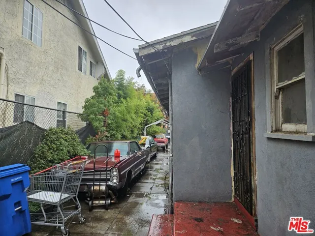 155 W 75th Street, Los Angeles, California 90003 — photo 5