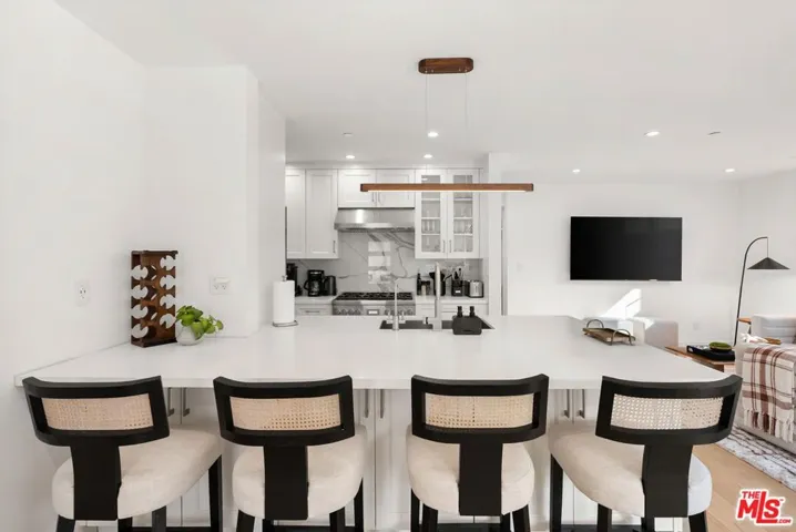 3464 Greenwood Avenue, Los Angeles, California 90066 — photo 4