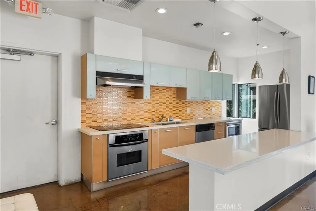 Community Room - kitchen
