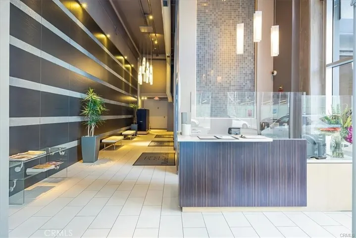 Front desk/Lobby