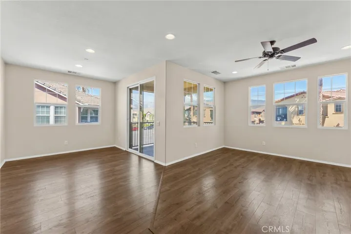 16001 Chase, Fontana, California 92336 — photo 5