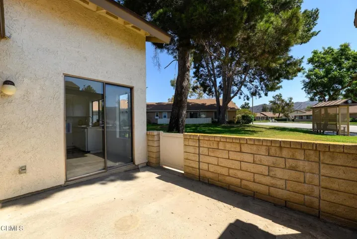 39116 Village 39, Camarillo, California 93012 — photo 5