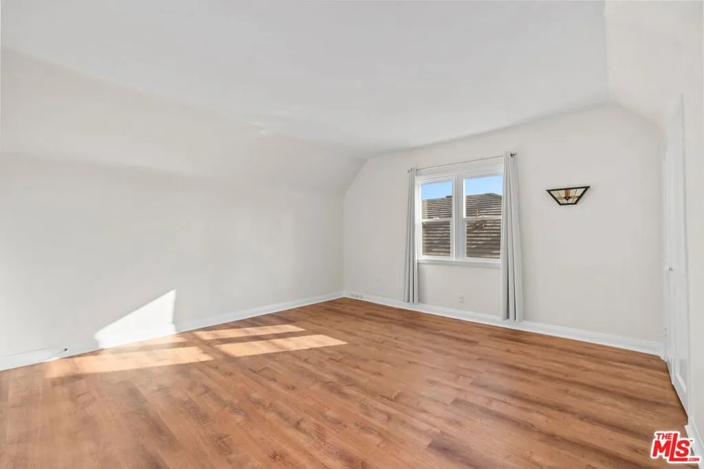 Upstairs Bedroom1