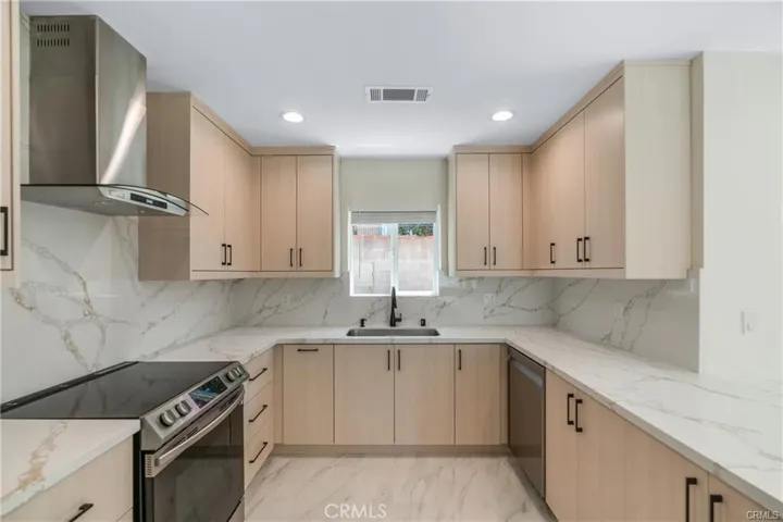3056 N Frederic Street, Burbank, California 91504 — photo 5