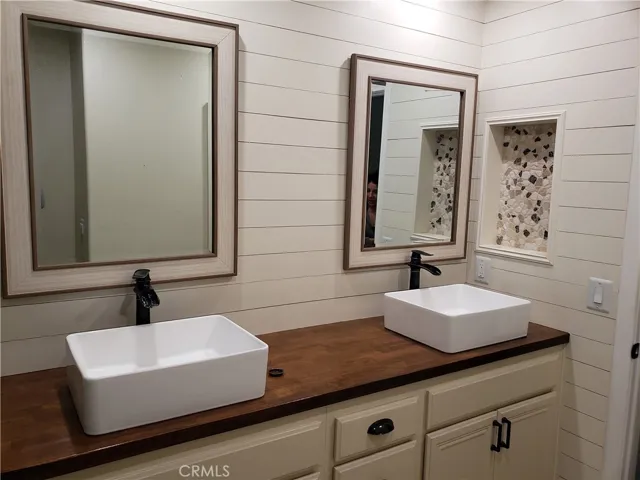 13193 Great Falls, Victorville, California 92395 — photo 5